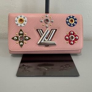 Louis Vuitton monogram pink epic twist wallet
